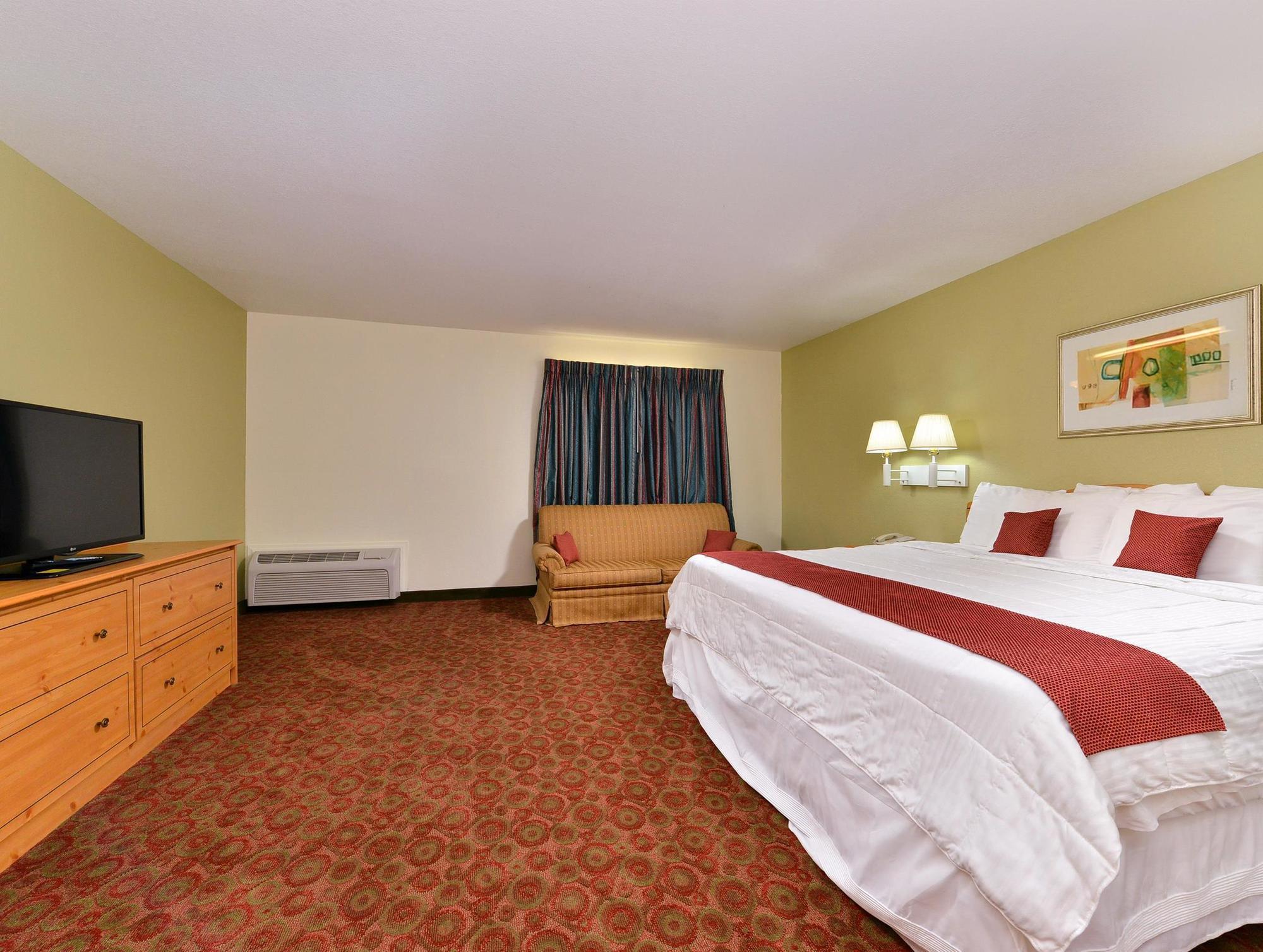 Americas Best Value Inn & Suites-Winnie Exterior photo